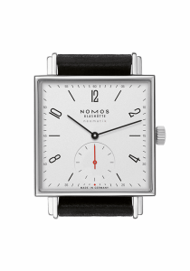 NOMOS Glashütte Tetra neomatik 421